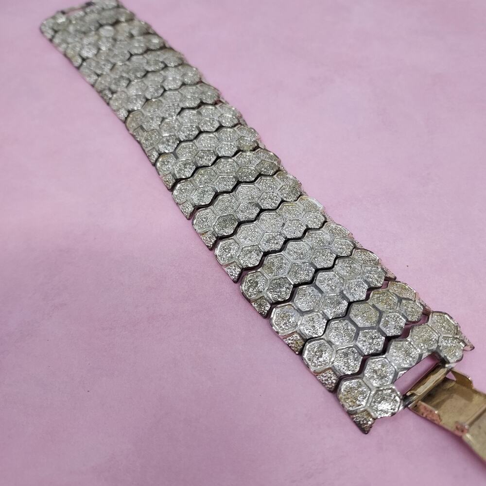 Vintage Pegasus Coro Honeycomb Articulated Bracelet Silver Tone Signed 7"